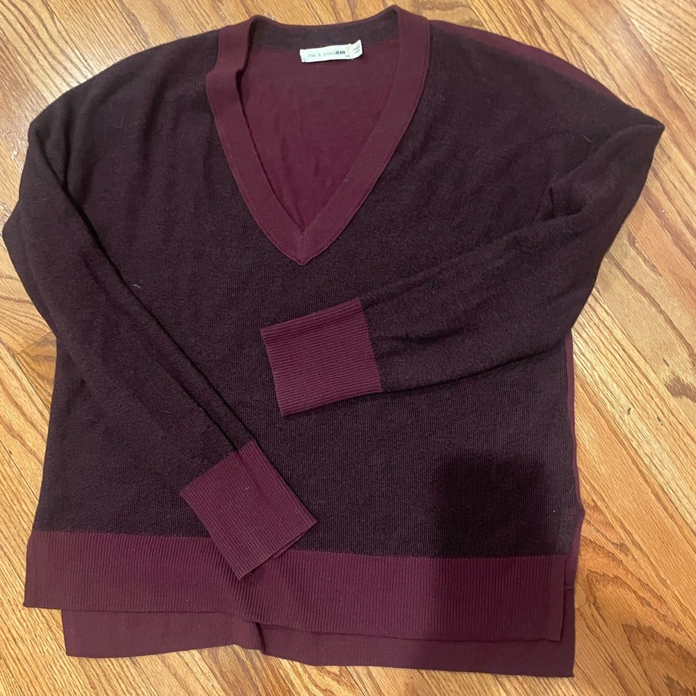 Rag and Bone 100% extra fine merino wool two tone sweater